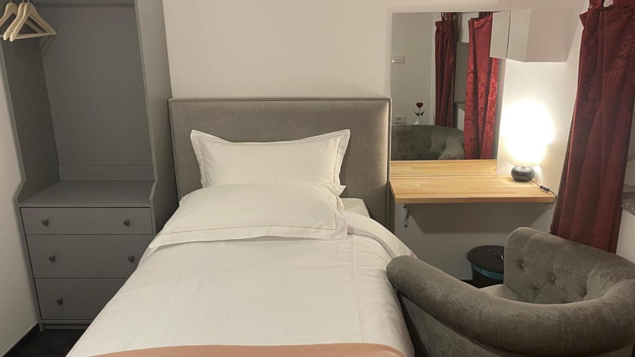 Madonca Rooms & Restaurant Nova Gorica Kültér fotó
